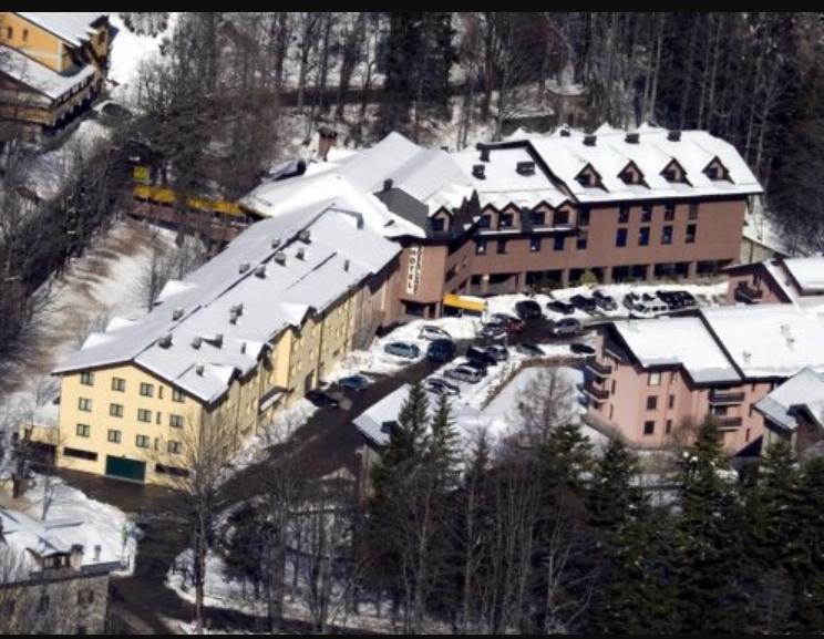 Hotel Residence Boscolungo Abetone Kültér fotó